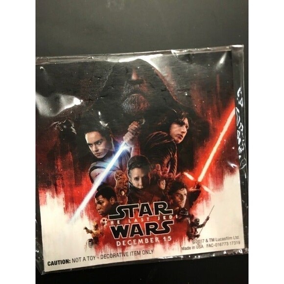 The Last Jedi commemorative ornament & opening night ticket in acrylic case 2017 - Picture 10 of 13